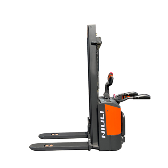 Apilador eléctrico CTQ15-C